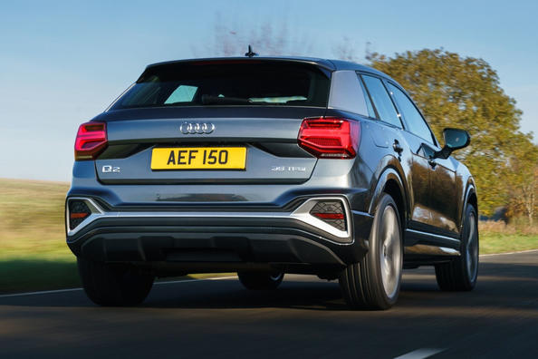 Prenovljeni kompaktni križanec Audi Q2 prve generacije Fotografija 5