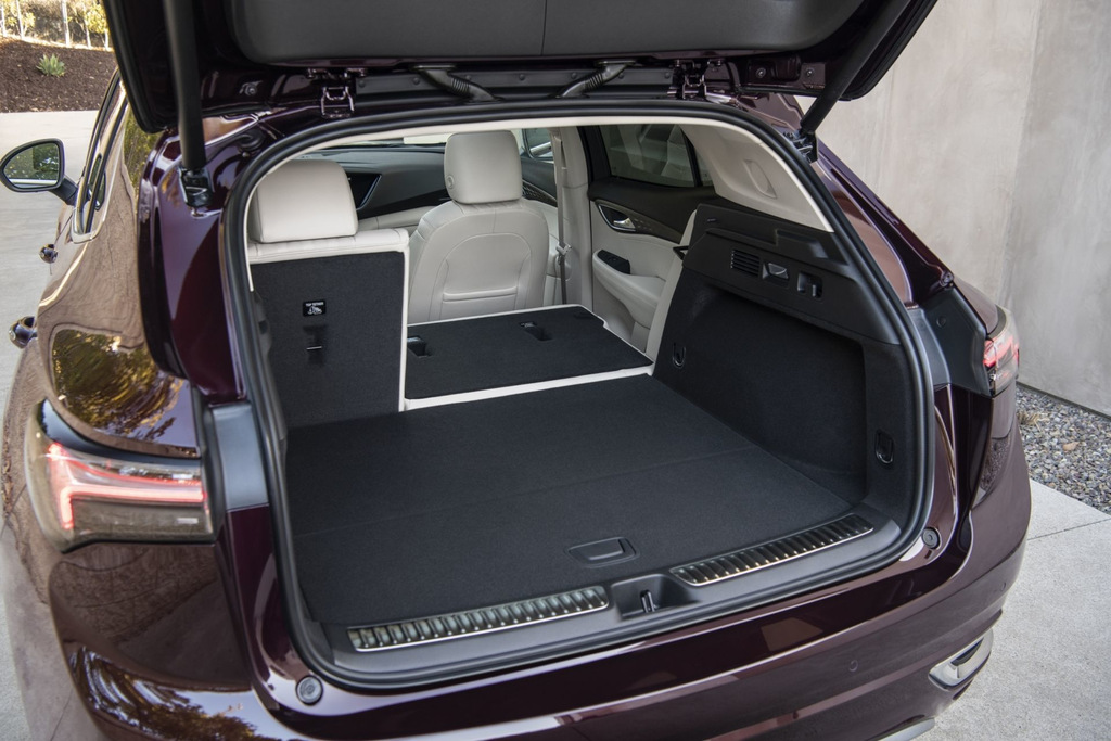 Test druge generacije križanca Buick Envision