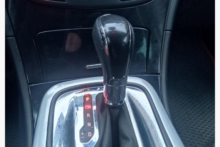 Opel Astra J 2009–2015 Gumb prestavne ročice za avtomatski menjalnik (premium tip-2) Fotografija 2