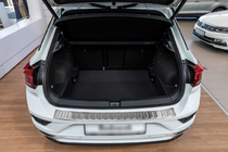 Volkswagen T-Roc 2017–2025 Zaščitna letev zadnjega odbijača Carmos (nerjavno jeklo) fotografija 2