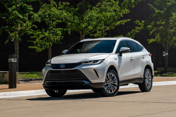 Test hibridnega križanca Toyota Venza