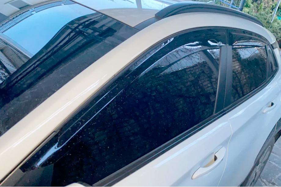 Hyundai Kona 2017–2023 Deflektorji oken (4 kosi, HIC) Image