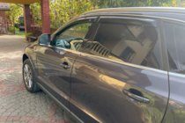 Audi Q5 2008–2017 Deflektorji oken (4 kosi, HIC) fotografija 1