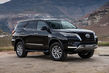 Pregled posodobljenega SUV-ja Toyota Fortuner fotografija 3