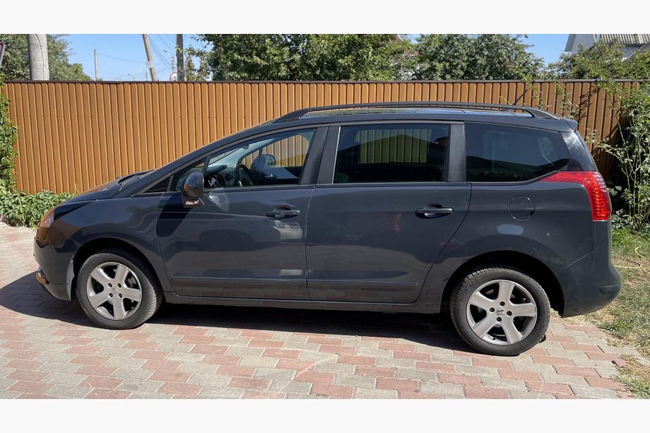 Peugeot 5008 2009–2016 OmsaLine Solid strešne sani (2 kosa, črne) Fotografija 6