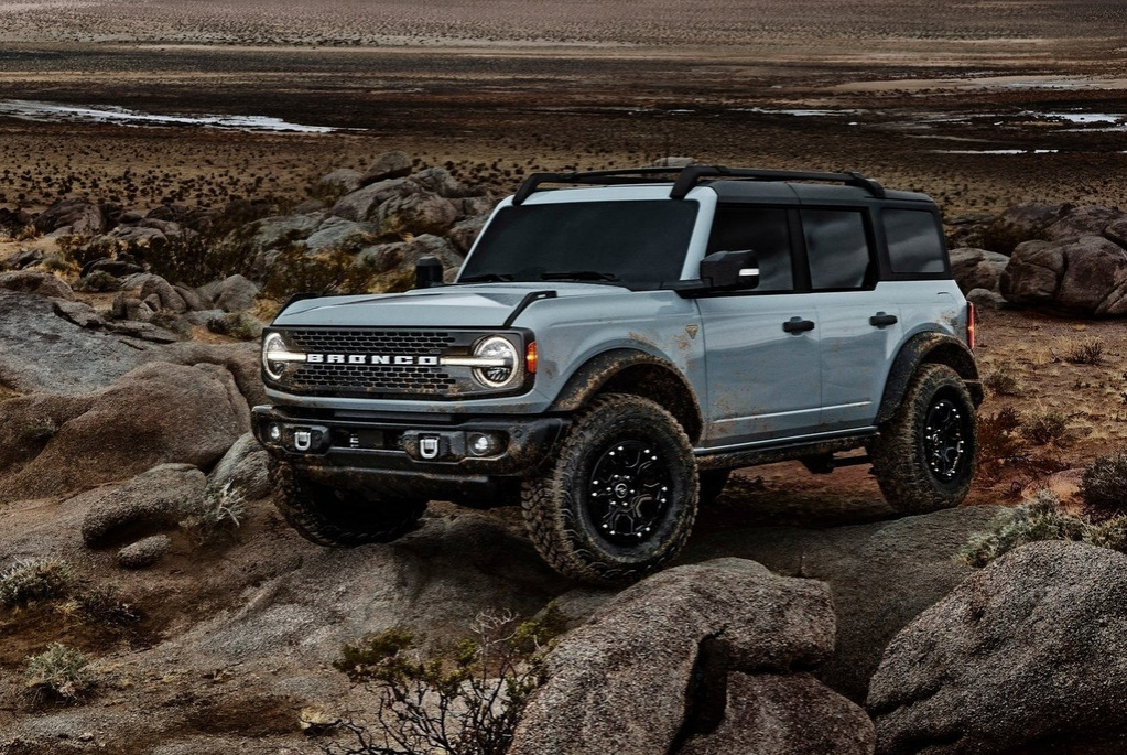Petvratna različica terenca Ford Bronco nove generacije