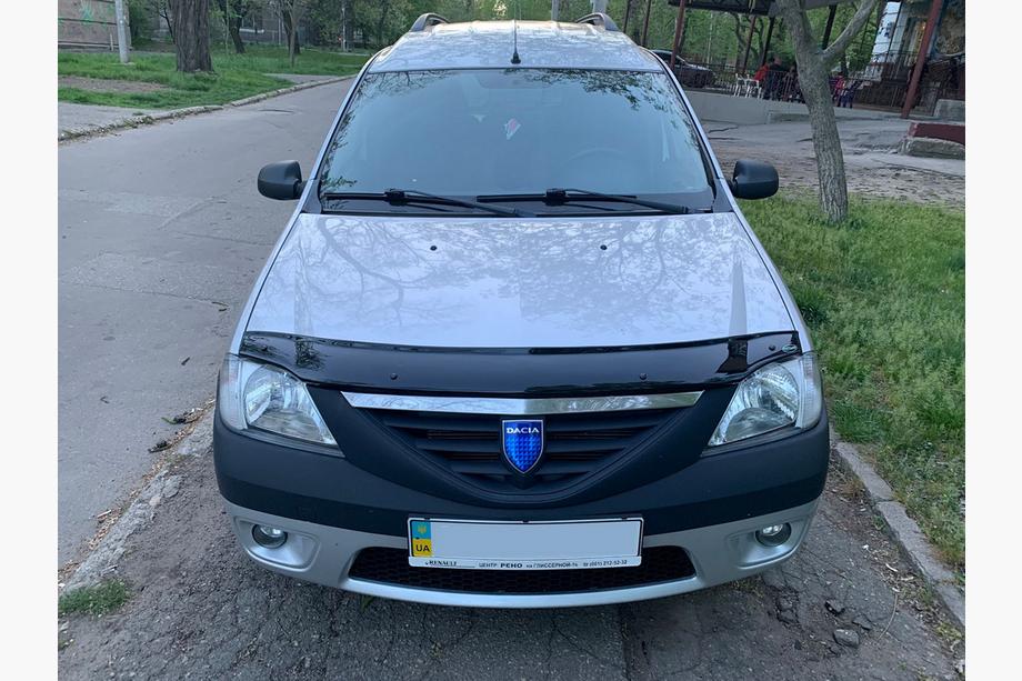 Dacia Logan I 2005–2008 Deflektor pokrova motorja (EuroCap) Image