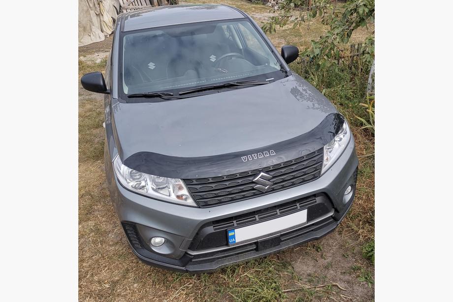 Suzuki Vitara 2015– Deflektor pokrova motorja (VIP) Image