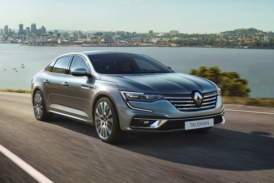 Test prenovljene limuzine Renault Talisman