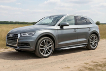 Audi Q5 2017–2025 Stranski pragovi Line (2 kos, aluminij) fotografija 1