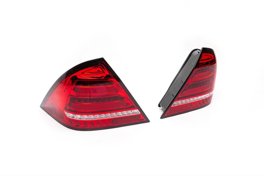 Mercedes razred C W203 2000–2007 Zadnje LED zavorne luči (2 kosa) Fotografija 4