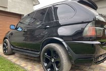 BMW X5 E53 1999–2006 Stranske stopnice Bosphorus Black (2 kos, aluminij) fotografija 1