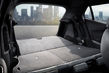 Test subkompaktnega električnega križanca Peugeot e-2008 fotografija 9