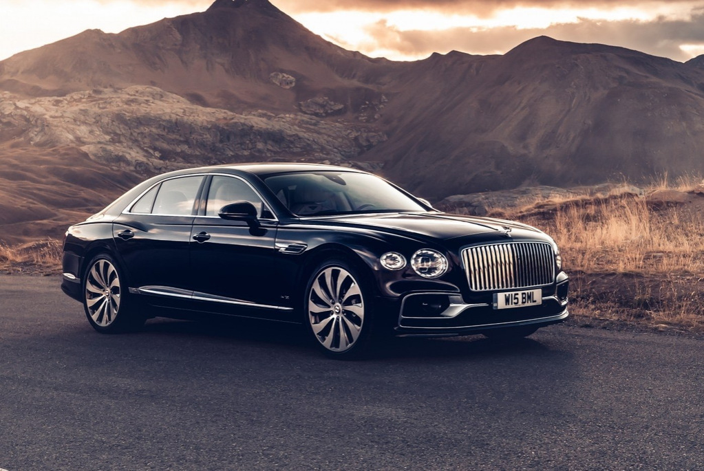 Test: luksuzna štirikolesno gnana limuzina Bentley Flying Spur
