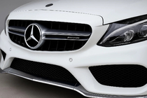 Mercedes C-class W205 2014–2021 Sprednja maska v C63-design (za Avantgarde/AMG-Line/C43 AMG) 2014-2018, s kamero fotografija 1