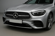 Mercedes Razred E W213 2016–2023 Sprednja maska Diamond Silver (AMG Line, 2020+) fotografija 1