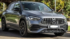 Mercedes GLA H247 2020– Sprednja maska Panamericana GT (za AMG Line) Z mestom za kamero fotografija 1