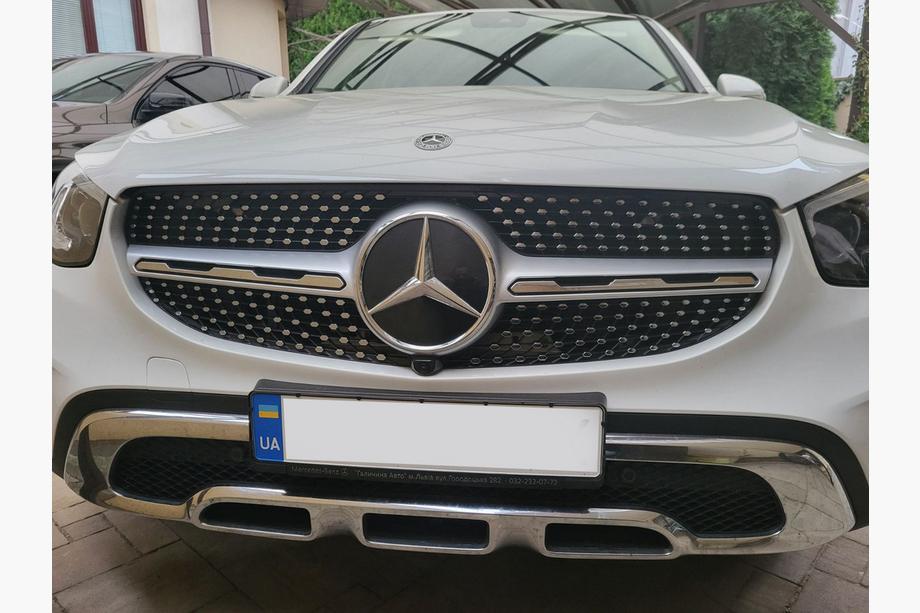 Mercedes GLC Coupé C253 2016–2023 Sprednja maska Diamond Silver (za Base 2019-2022) Image