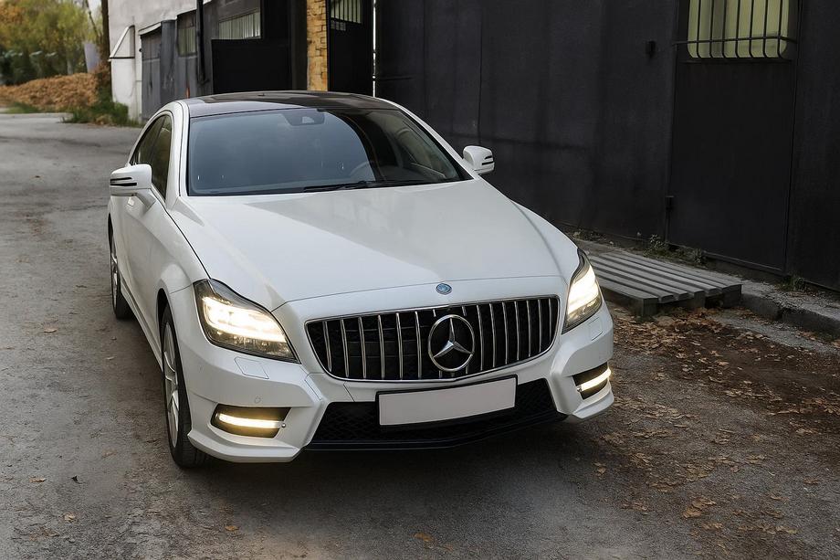 Mercedes CLS C218 2011–2018 Sprednja maska 2011-2014 (GT Panamericana) Image