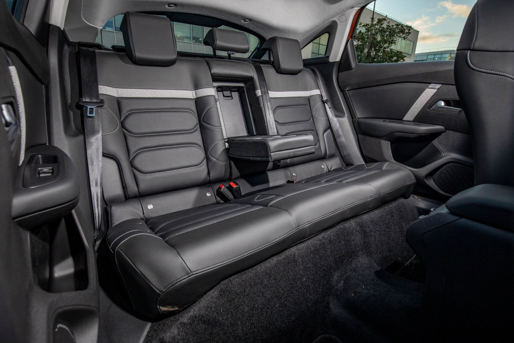 Hatchback s povečano prehodnostjo Citroen C4