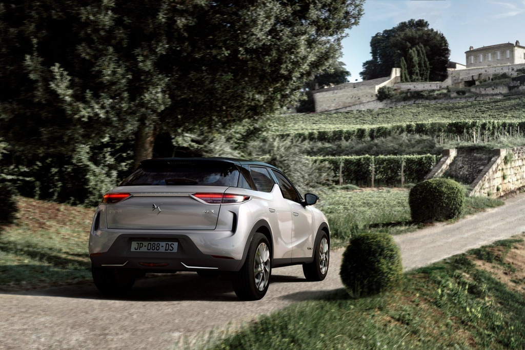 Električna različica mestnega križanca DS 3 Crossback E-Tense