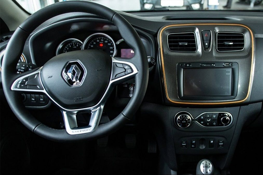 Karavan s povečano prehodnostjo Renault Logan MCV Stepway