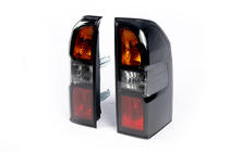 Nissan Patrol Y61 1997–2011 Zadnje luči Dark Safari (2004-2008, 2 kosa) fotografija 5