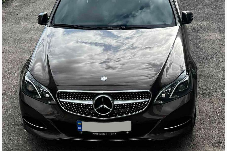 Mercedes E-class W212 2009–2016 Sprednja maska hladilnika Diamond Silver (za Avantgarde in AMG-Line, 2013-2016) Fotografija 7
