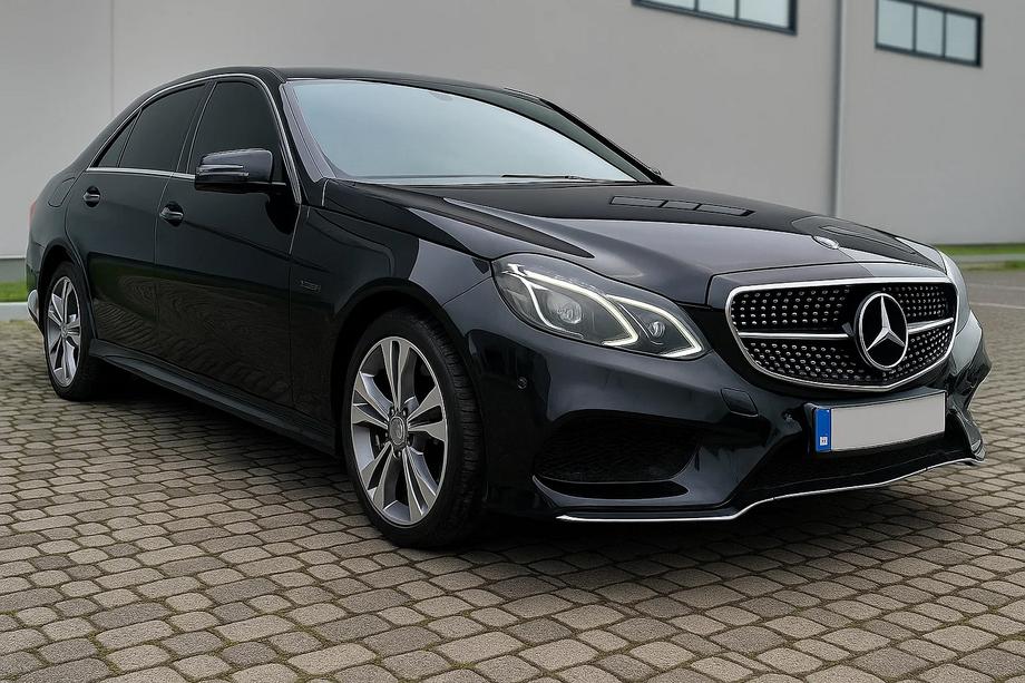 Mercedes E-class W212 2009–2016 Sprednja maska hladilnika Diamond Silver (za Avantgarde in AMG-Line, 2013-2016) Fotografija 4