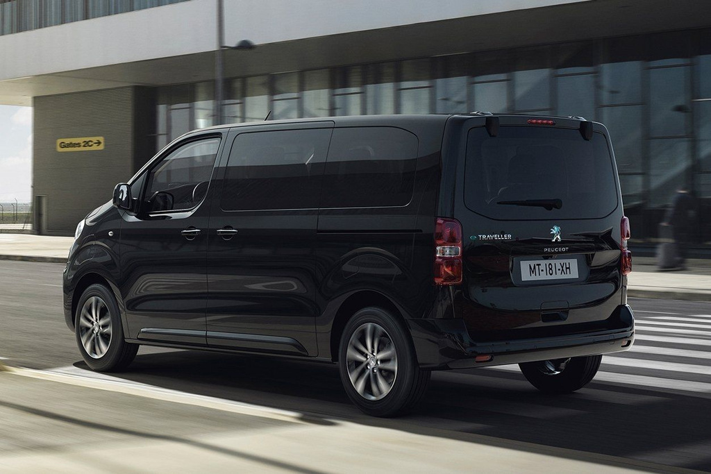 Test električnega enoprostorca Peugeot e-Traveller
