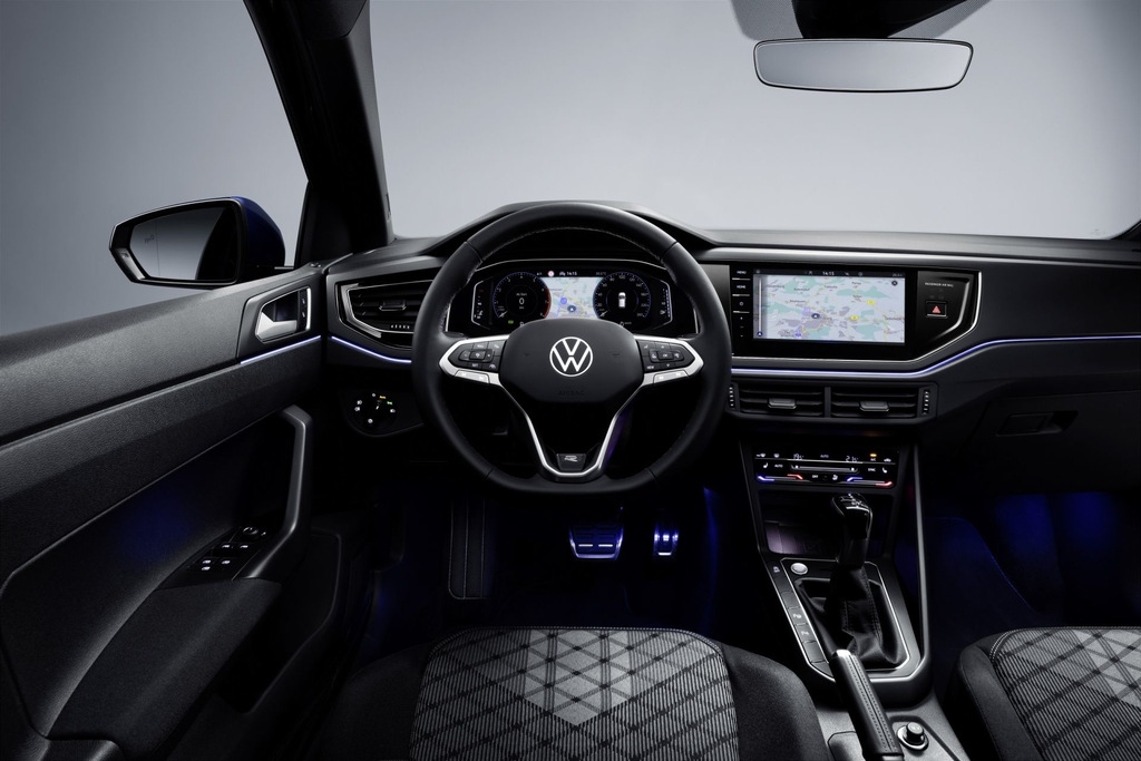 Prenovljeni petvratni kombilimuzinski Volkswagen Polo