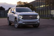 Velik osemsedežni SUV Chevrolet Suburban fotografija 1