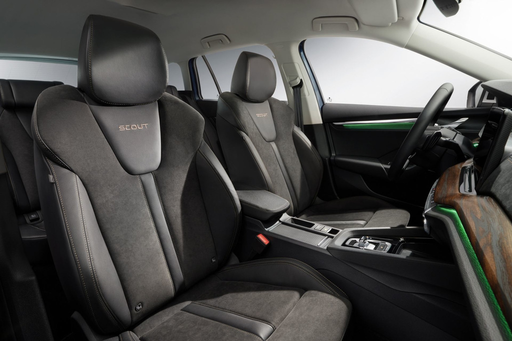 Test terensko usmerjenega karavana Skoda Octavia Scout