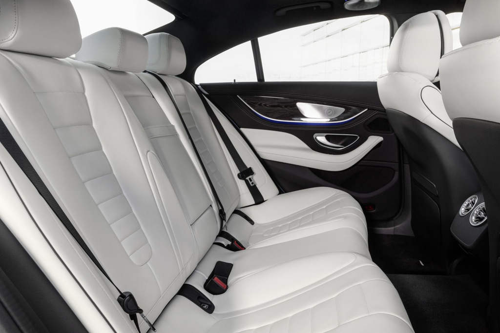 Štirikolesno gnana kupejevska limuzina Mercedes-Benz CLS-Class
