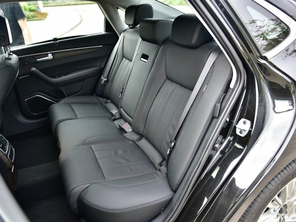 Pregled srednje velike limuzine JAC A60