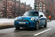 Test električnega MINI Hatchback Electric fotografija 5