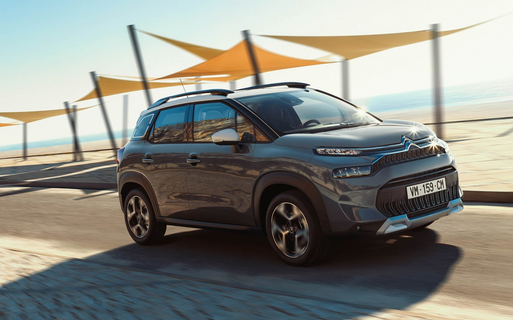 Pregled posodobljenega crossoverja Citroen C3 Aircross
