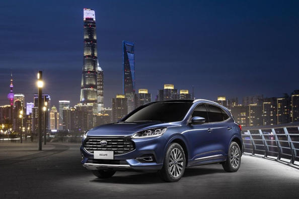 Pregled četrte generacije križanca Ford Escape
