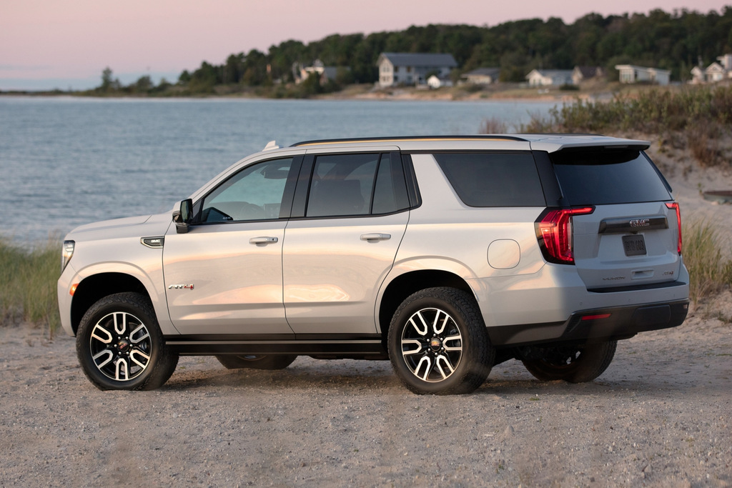 Pregled velikega 8-sedežnega SUV-ja GMC Yukon