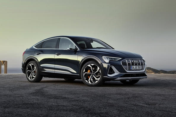 Kupejevski električni križanec s štirikolesnim pogonom: Audi e-tron Sportback