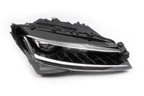 Skoda Superb 2015–2024 Sprednji žaromet Matrix (desni, original, rabljen) fotografija 2