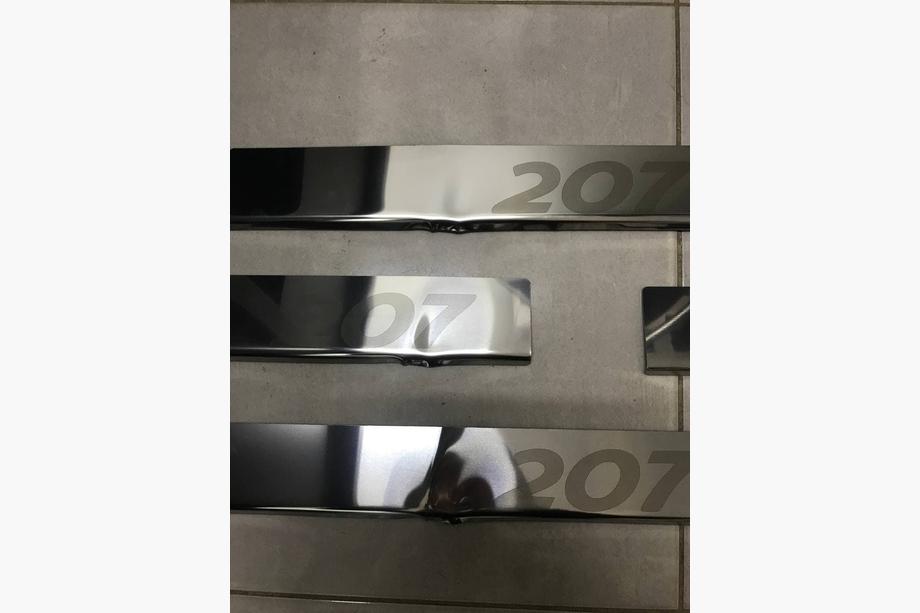 Peugeot 207 2006–2014 RAZPRODAJA! Carmos letve za pragove (4 kos, nerjavno jeklo) Image
