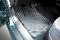 Volkswagen Golf 4 1997–2006 EVA avtomobilske preproge (črne) fotografija 1