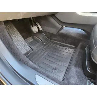 Gumijasti tepihi za potniški prostor (4 kosi, Stingray Premium)