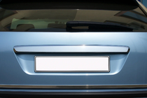 Ford Focus II 2005–2008 Kromirana okrasna letvica pokrova prtljažnika (HB, nerjaveče jeklo) Carmos - turško nerjaveče jeklo fotografija 3