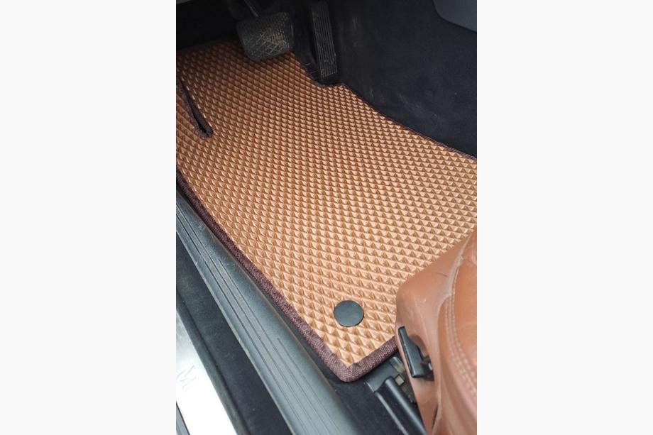 Mercedes E-class W211 2002–2009 EVA avtomobilske preproge (opečnati vzorec) Image