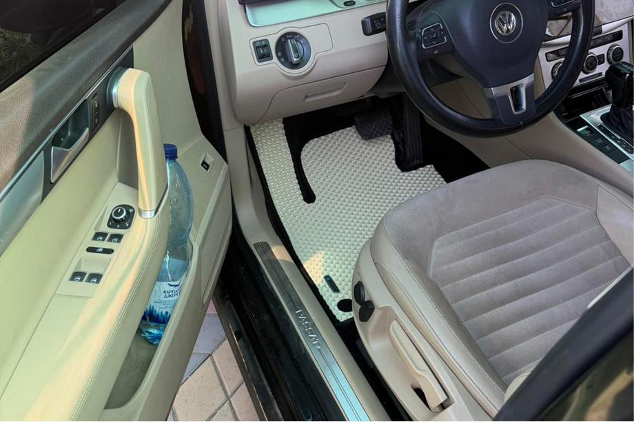 Volkswagen Passat B7 2012–2015 EVA preproge za notranjost (EU, bež) Image