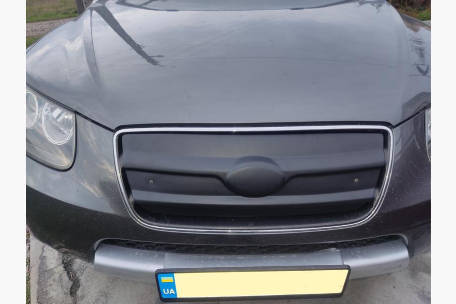 Hyundai Santa Fe 2 2006–2012 Zimska maska 2005-2010 (zgornja) Sijajna Fotografija 4