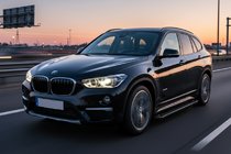 BMW X1 F48 2015–2022 Bočne stopnice Allmond Black (2 kosa, aluminij) fotografija 1