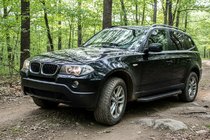 BMW X3 E83 2003–2010 Stranski pragovi Tayga Black (2 kos, aluminij) fotografija 1